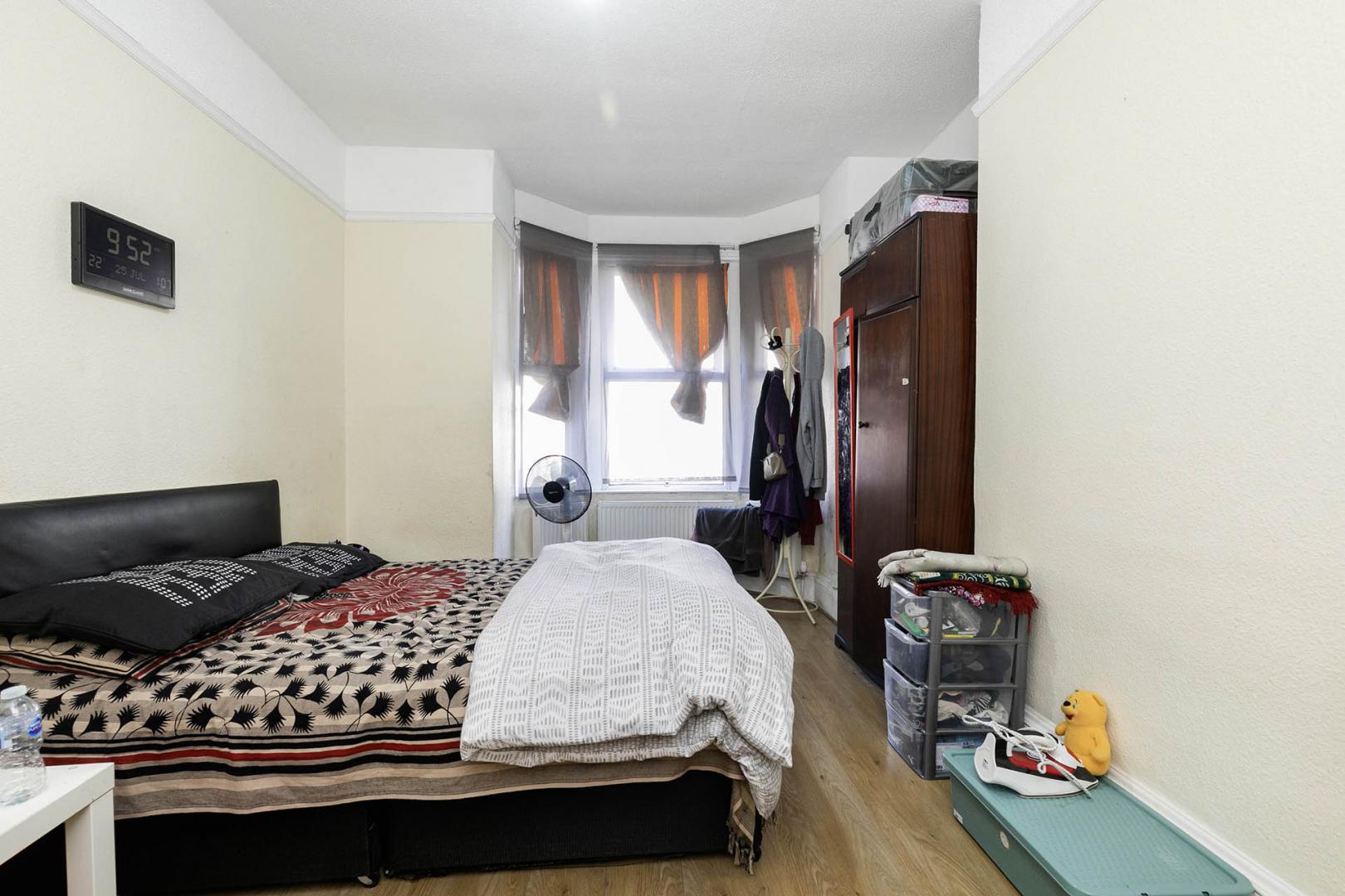 Amazing Location Headstone Road, Harrow-on-the-Hill